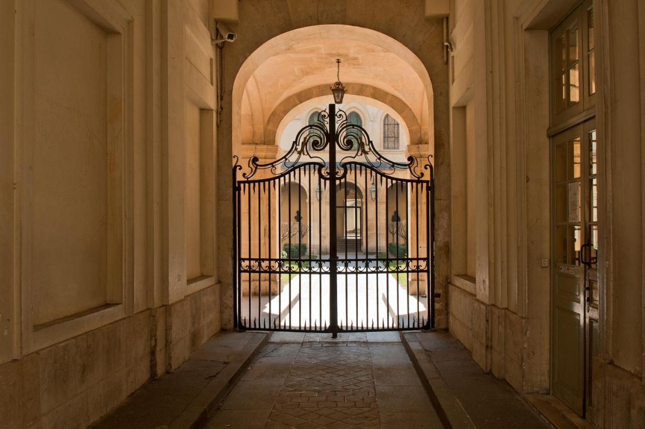 Paris Place Pantheon Bagian luar foto