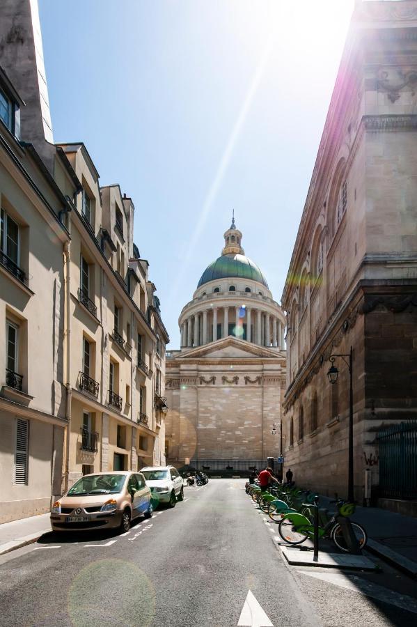Paris Place Pantheon Bagian luar foto