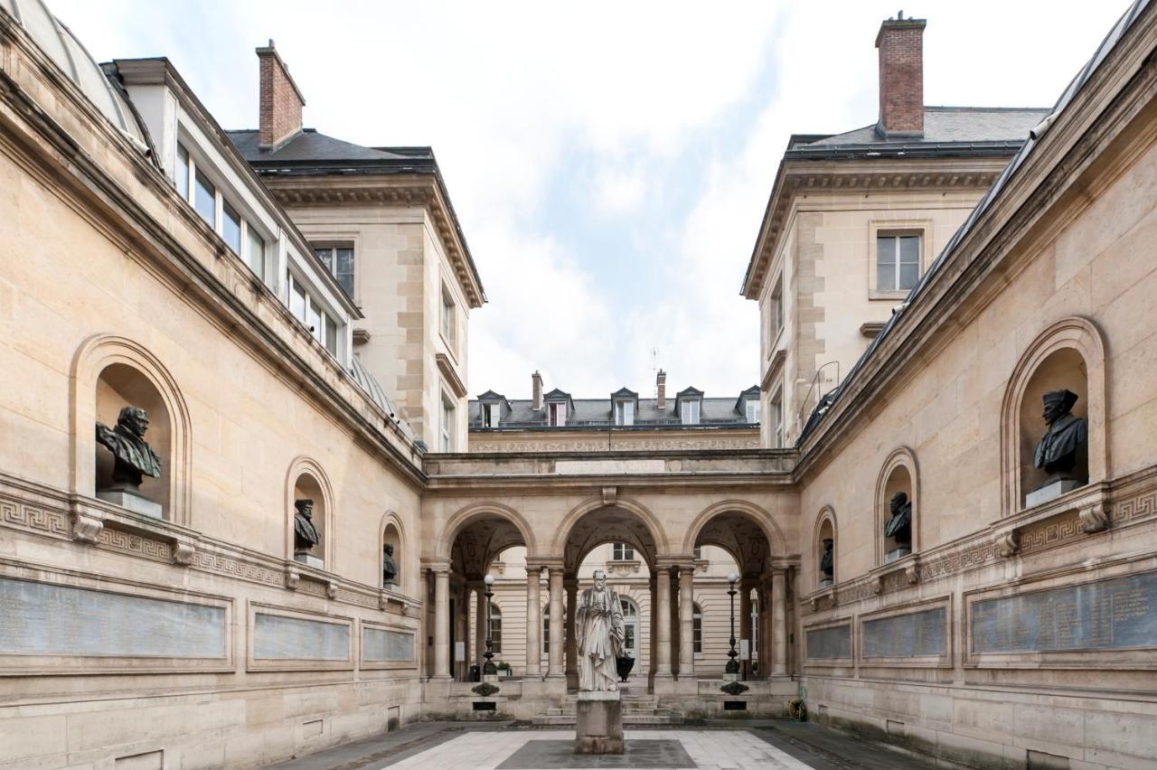 Paris Place Pantheon Bagian luar foto